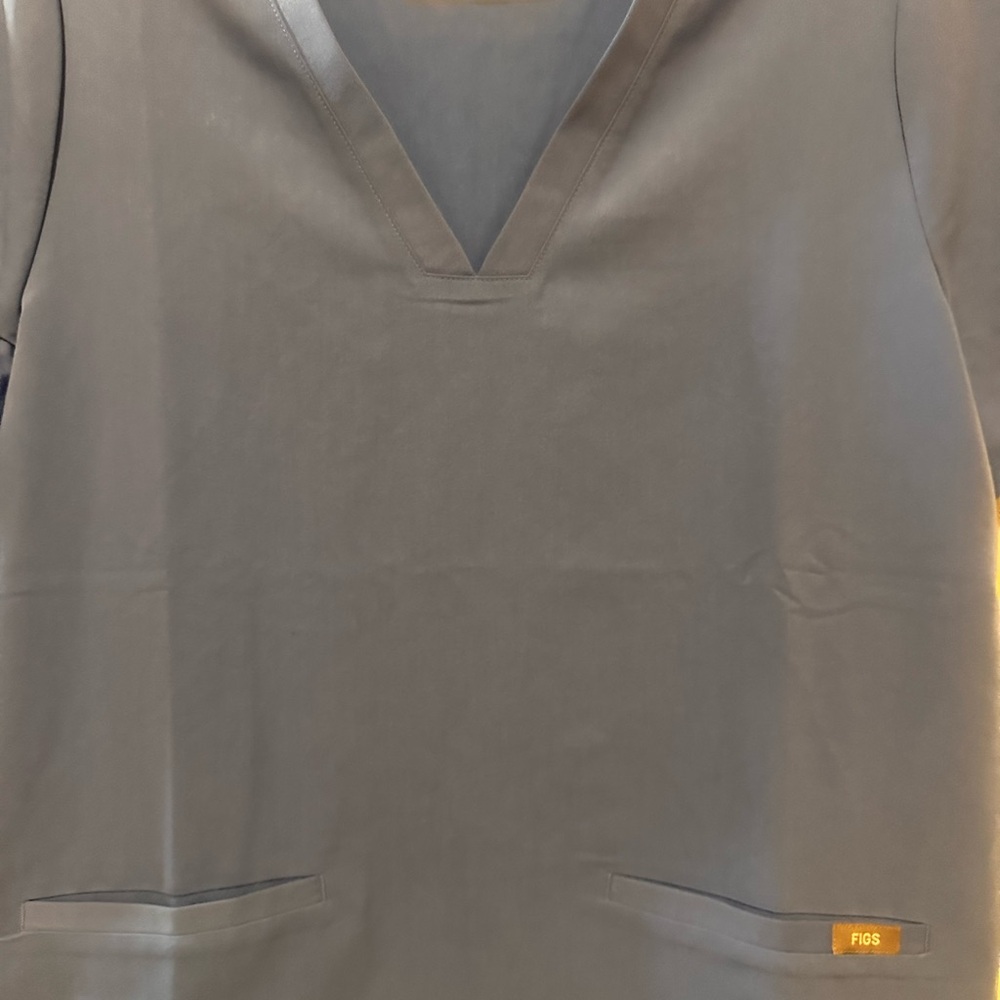 Figs Technical Collection Short Sleeve Top - Picture 2 of 5